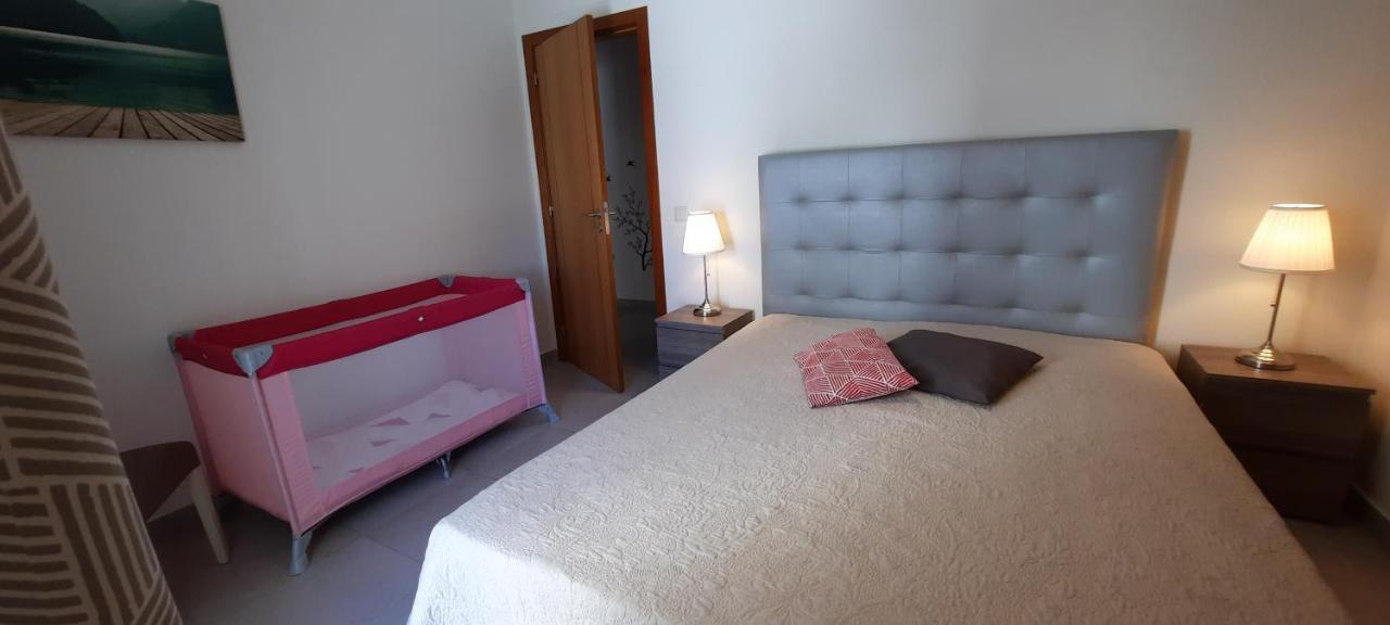 Apartamentos Patio Da Aldeia Armação de Pêra Eksteriør bilde