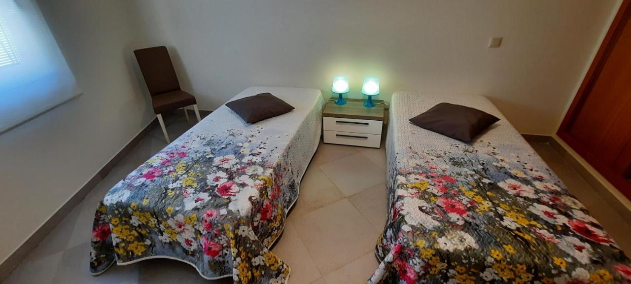 Apartamentos Patio Da Aldeia Armação de Pêra Eksteriør bilde
