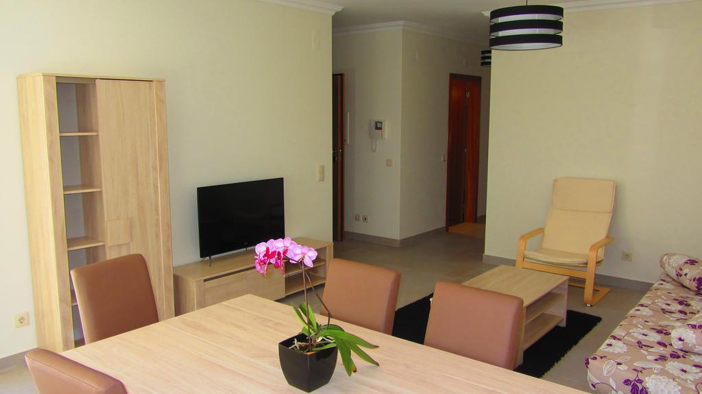 Apartamentos Patio Da Aldeia Armação de Pêra Eksteriør bilde